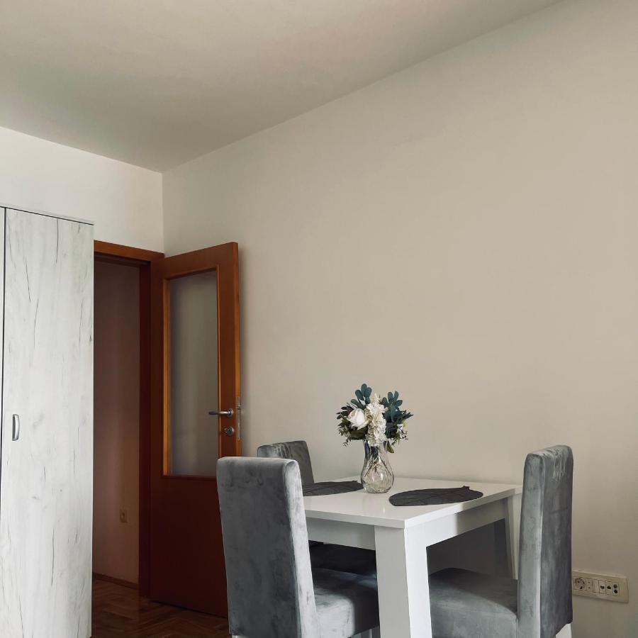 Zora Apartment بلوزين المظهر الخارجي الصورة