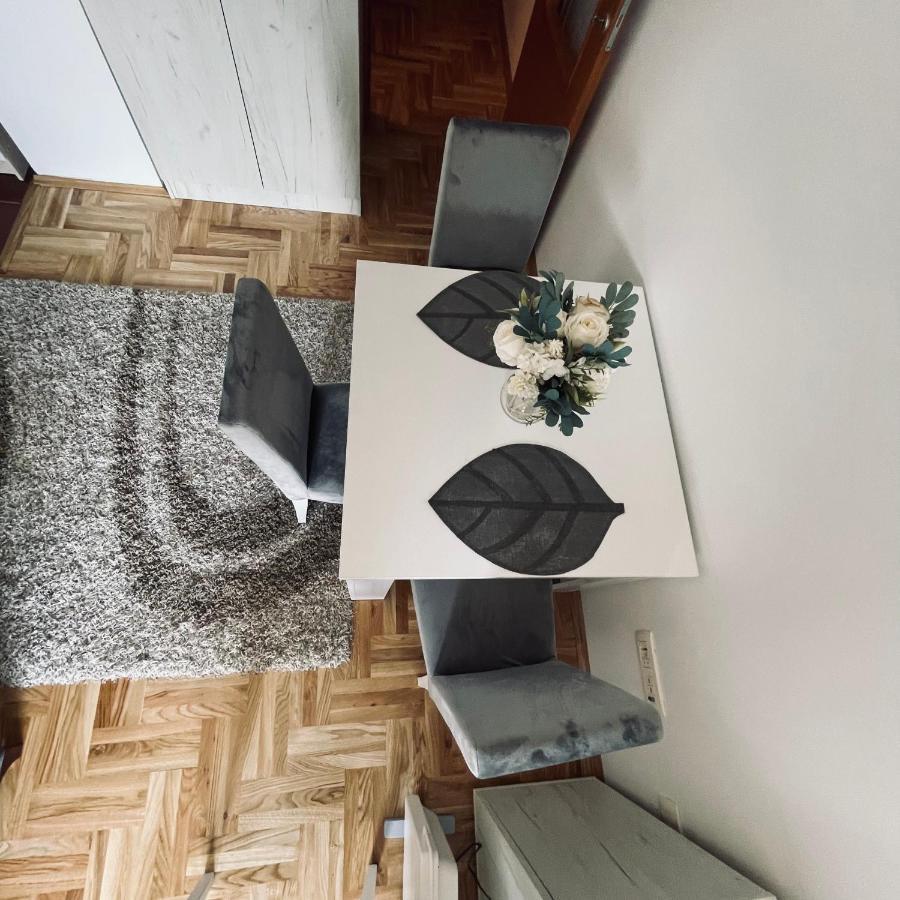Zora Apartment بلوزين المظهر الخارجي الصورة