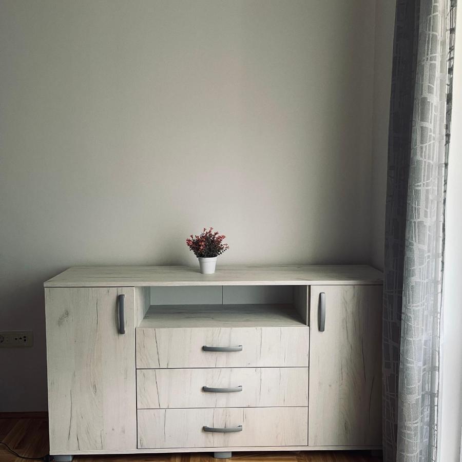 Zora Apartment بلوزين المظهر الخارجي الصورة